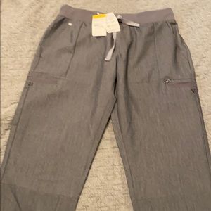 Grey Figs slim panel scrub pant